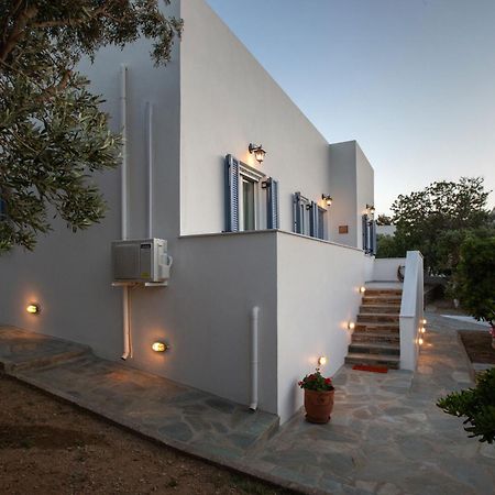 Ruby'S Summer House With Spacious Garden And Free Parking กาวริยอน ภายนอก รูปภาพ