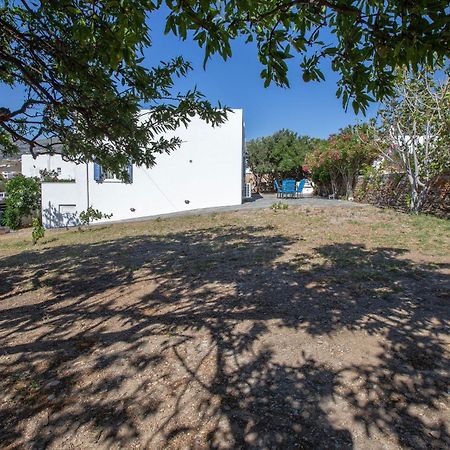 Ruby'S Summer House With Spacious Garden And Free Parking กาวริยอน ภายนอก รูปภาพ