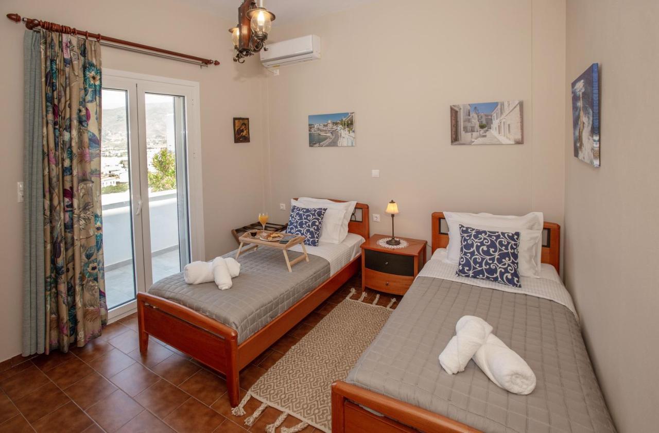 Ruby'S Summer House With Spacious Garden And Free Parking กาวริยอน ภายนอก รูปภาพ